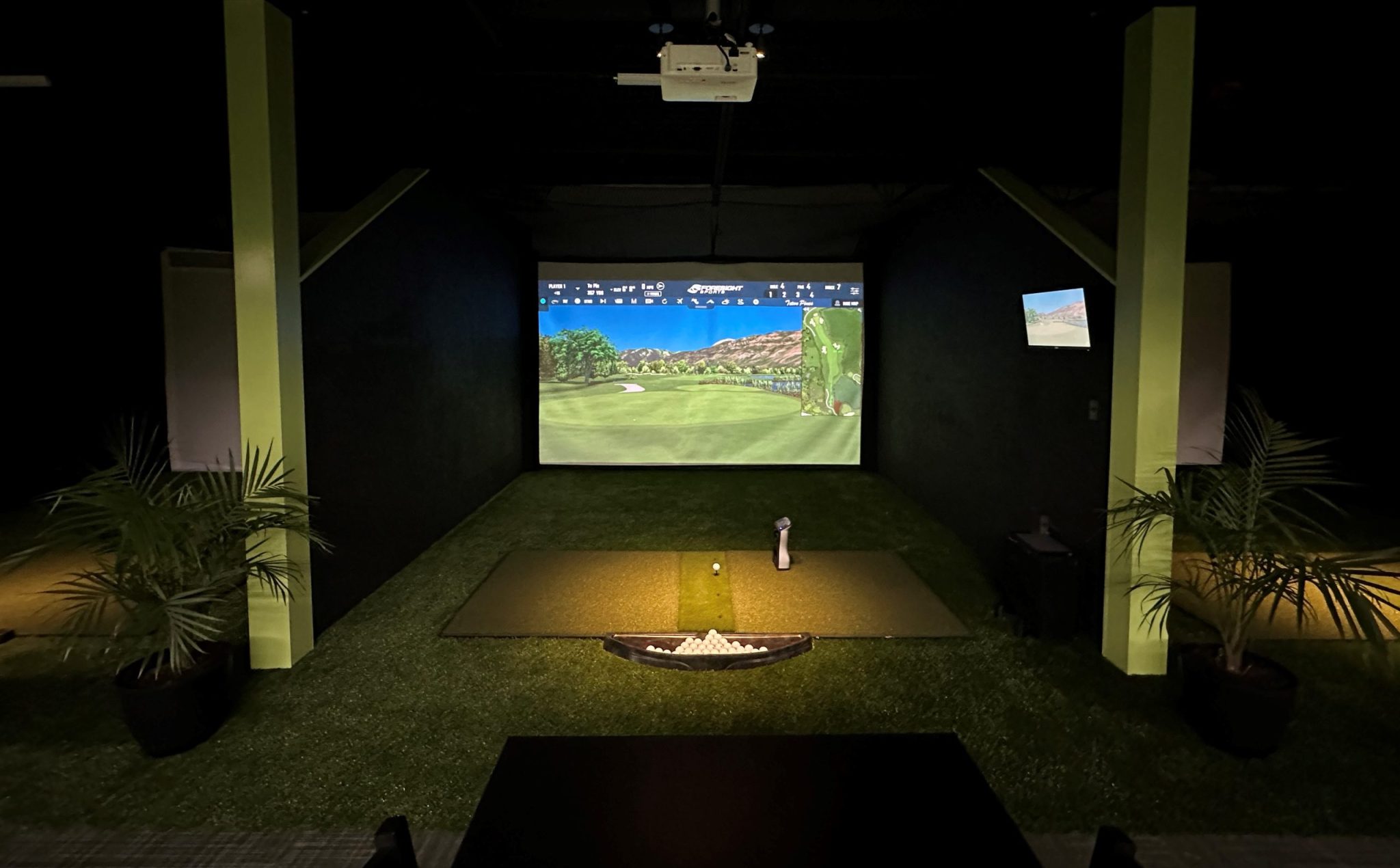 Home - Inside Links Indoor Golf